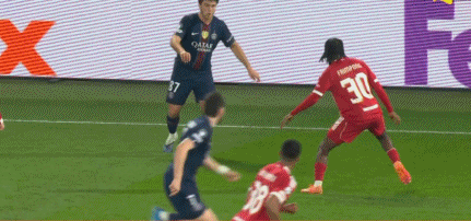 Kaiyun Sports-开云体育-状态火热，KK成巴黎队史首位连续4场欧冠淘汰赛破门的球员